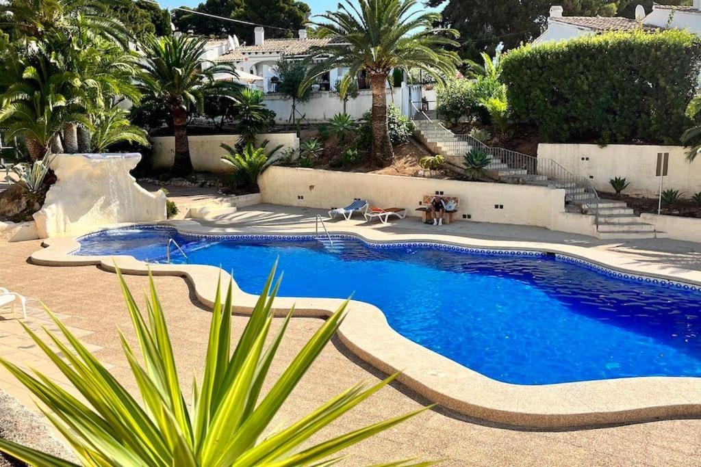 Reihenhaus Mit Garten In Moravit Moraira Apartment Теулада Екстериор снимка