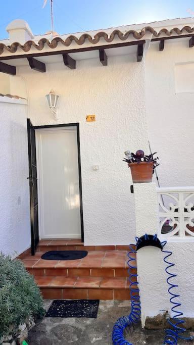 Reihenhaus Mit Garten In Moravit Moraira Apartment Теулада Екстериор снимка